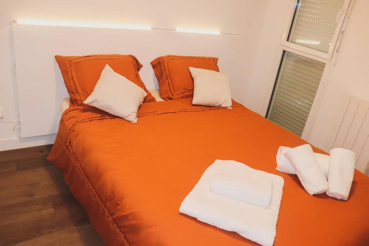 T3 Au Centre Ville Avec Balcon, Parking Gratuit Quimper Exterior photo